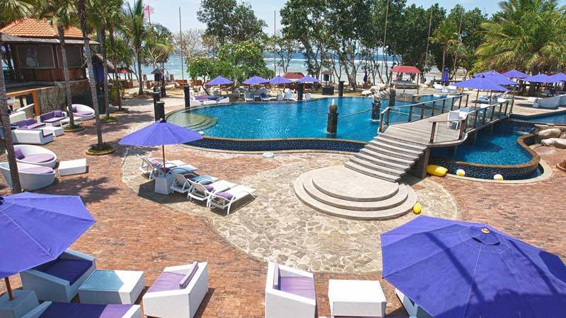bali beach clubs: Agendaz beach club in Nusa Dua