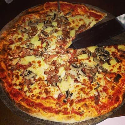 Best pizza in Bali: Warung Italia in Seminyak