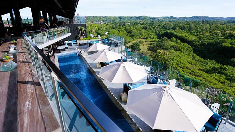 Best rooftop bars in Bali: Unique rooftop bat at Ayana Resort