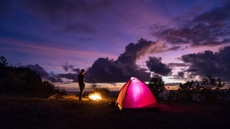 Camping in Bali: Bukit Asah after sunset